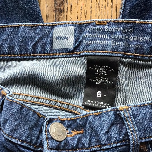 Jeans - Picture 3 of 3